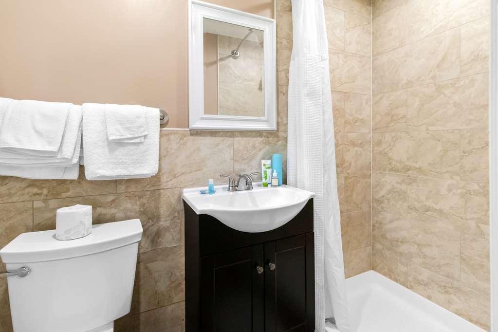 Americas Best Value Inn Avenel Woodbridge Quarto foto