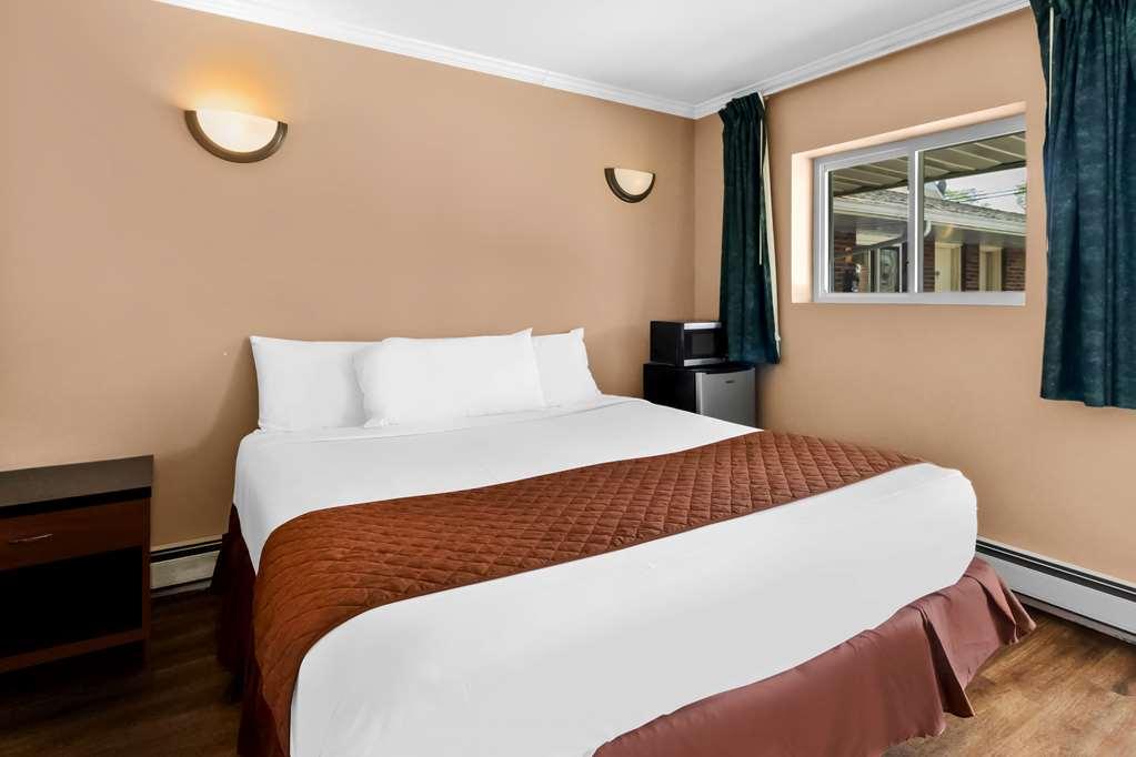 Americas Best Value Inn Avenel Woodbridge Quarto foto